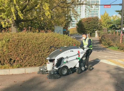 公園維護車有哪些與公園裡的維護工作有多重要？